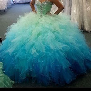 Quince dress! With all these stuff